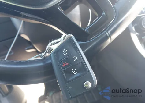 2015 Volkswagen Golf Tsi Sel 4-Door z USA, uszkodzony, nr VIN 3VW217AU3FM003932